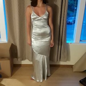 Evening dress. Only wore once to a wedding:)